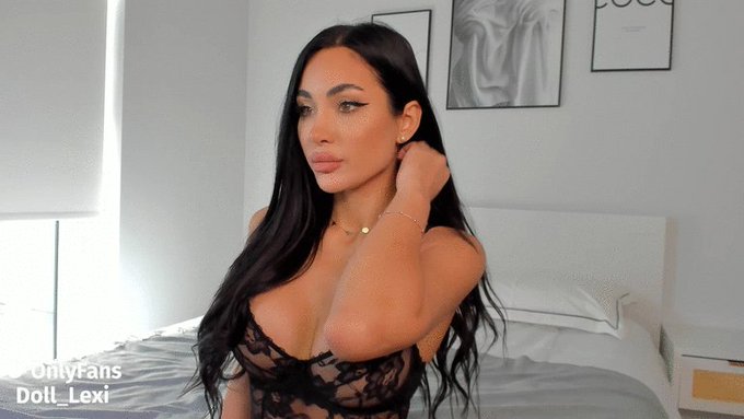 Heyy 😍! I'm online and feeling really playful @MyFreeCams! #onmfc https://t.co/btYCQ7WLe9 💚 https://t<a href="/tag/onmfc"class="tags"><span>#onmfc</span></a>