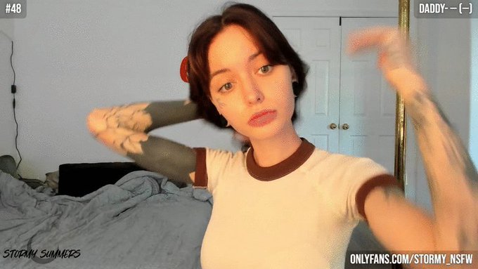 My cute face is online come love me currrently 48 https://t.co/Rfl5lYgavi 💚 https://t.co/VesB9KNb7O<a href="/tag/mvsales"class="tags"><span>#mvsales</span></a>