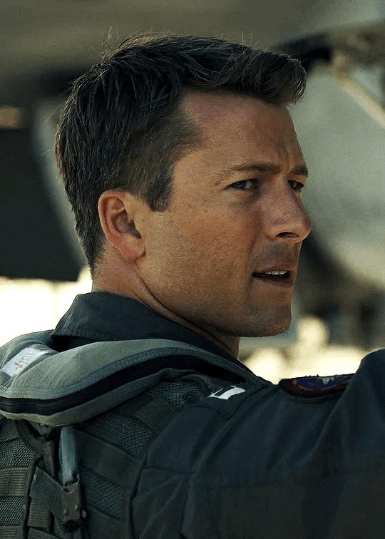 he deserves the world [tags: #topgunmaverick #hangman #jakeseresin #b