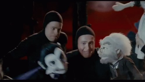 Watching Forgetting Sarah Marshall. I love that they let @jasonsegel have part of his Dracula puppet