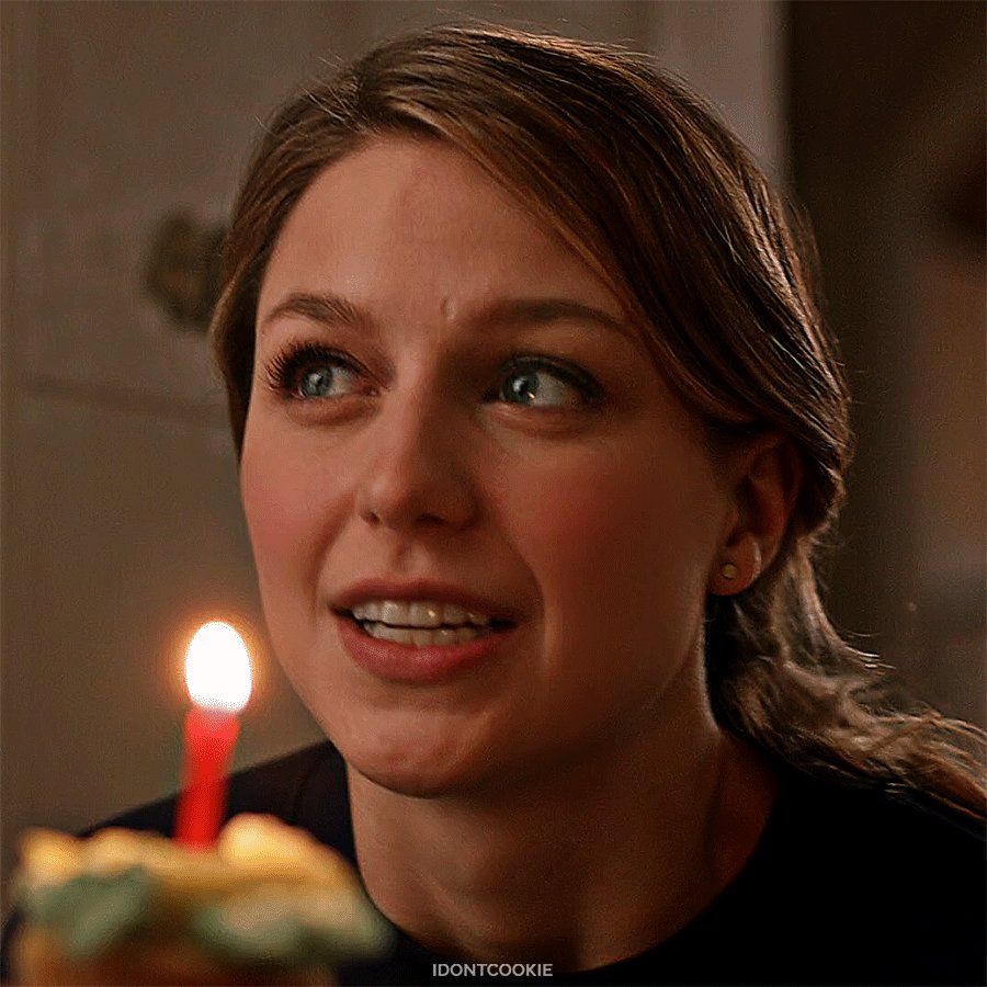 Happy birthday to our Supergirl Melissa Benoist   