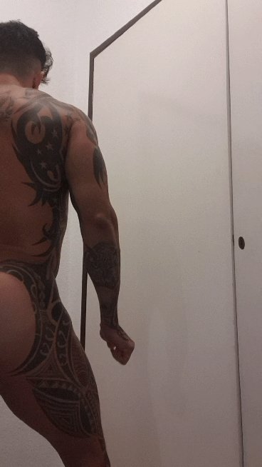 My sexy ass is ? waiting for you ??? @HotAss_Men @BigAssAddict_ed @male_bubblebutt @GayBCNPorn @bulge_gay
