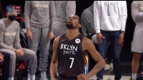 Happy birthday to Kevin Durant. The best basketball player in the universe. 