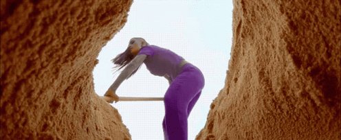 Nohemy Curiosidad GIF