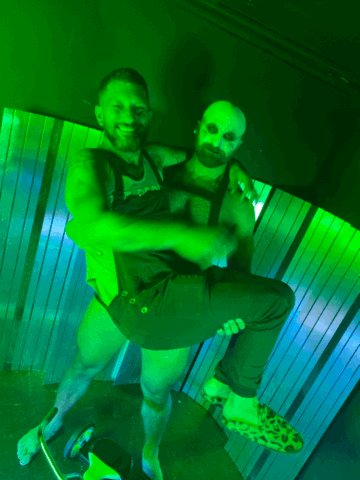 Thank you for the fun spooky shoot @krysfox #jigsaw #spooky #halloween #saw https://t.co/YvNDpzwWOC