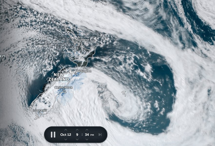 Satellite imagery animation 13th Oct. 2021 - Zoom-Earth