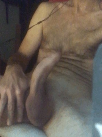 A breve NUOVO Video con Sborratona di 15 schizzi sul mio petto!
Soon NEW Video with a #bigload of #cum