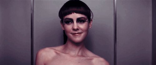 Happy birthday to Jena Malone, who turns 37 today! 