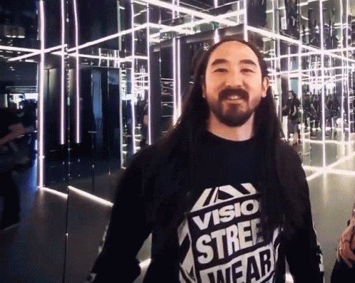 Omg Happy Birthday Steve Aoki!   