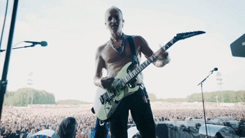 Happy Birthday to guitarist Phil Collen! 