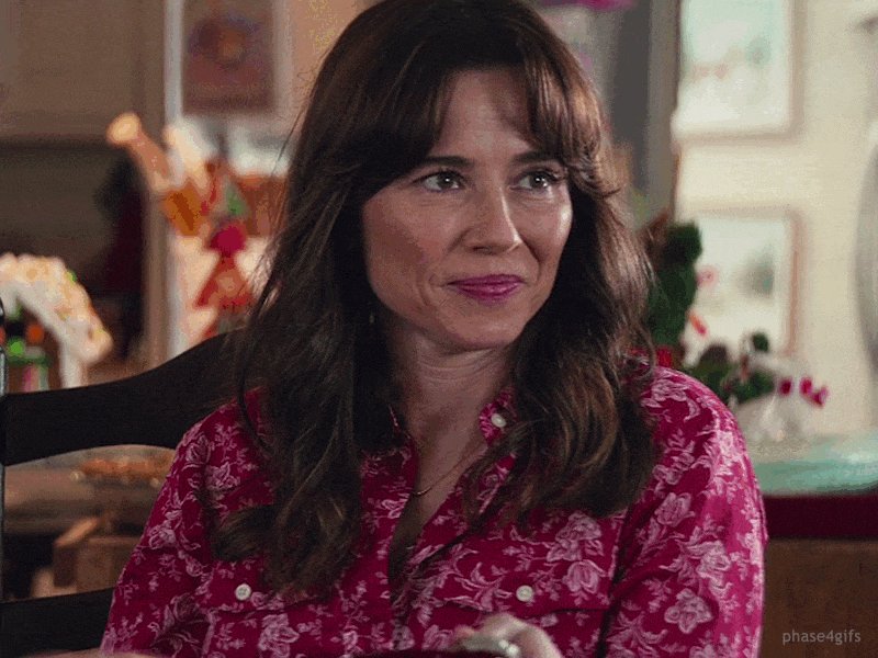 Happy birthday to Linda Cardellini 