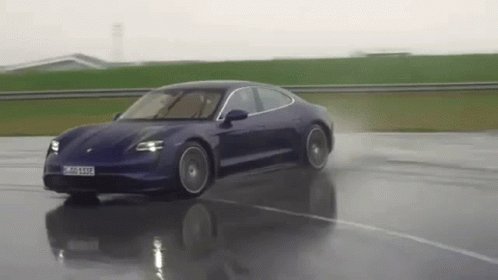 The way we fight over who gets to drive when it&rsquo;s raining&hellip; 🚙 ☔️ 🤣 https://t.co/RURDG59sMJ