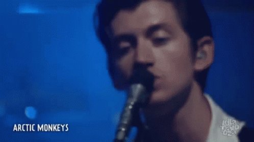 HAPPY BIRTHDAY TO THE SEXIEST MAN ALIVE I LOVE YOU ALEX TURNER 