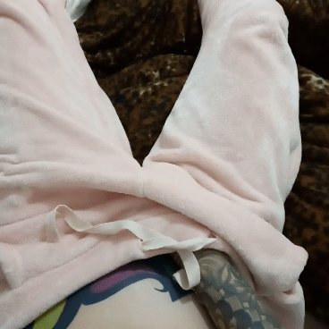 #Quality vs #Quantity  If you want me to acknowledge your existence- send money. https://t.co/eTnfAJ<a href="/tag/quality"class="tags">#Quality</a><a href="/tag/quantity"class="tags">#Quantity</a>