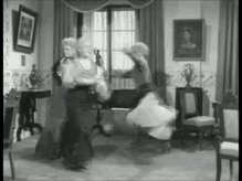 Primas Senoras GIF