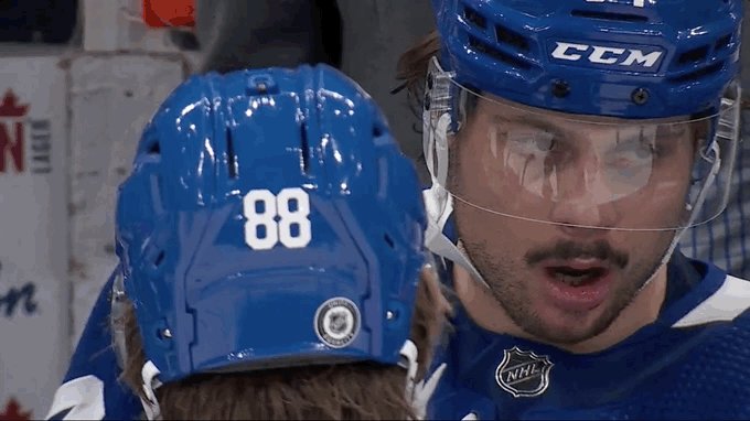 VIDEO: Auston Matthews loses teeth after skating face first into the  crossbar – NSS