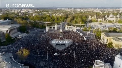 heart hungary GIF by euronews