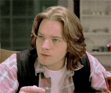 Happy birthday Ewan McGregor, as the formative male crush of so many queer women you ll always be an honorary dyke 