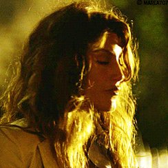 Happy Birthday to Jennifer Esposito 