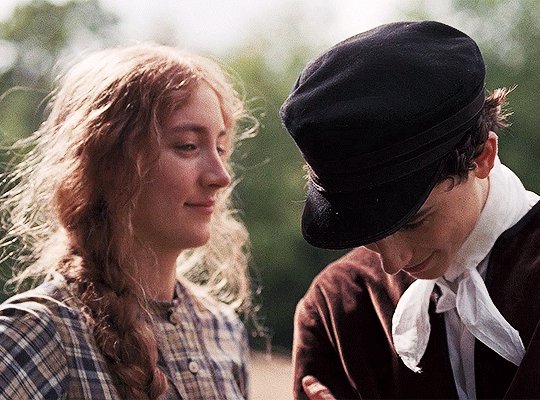 Happy birthday to THE iconic saoirse ronan  