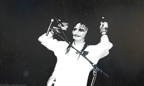 Happy birthday to the best drummer and the most badass dude in the fucking world, joey jordison 