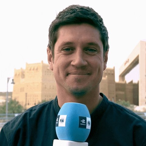 Happy 48th Birthday Vernon Kay

Have a fab day! 