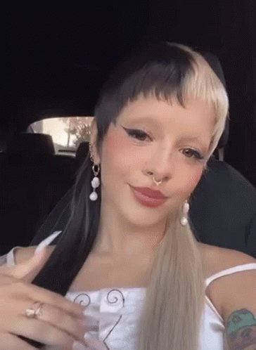 HAPPY BIRTHDAY TO MY FAV ARTIST MELANIE MARTINEZ my bae since 5th grade amen 