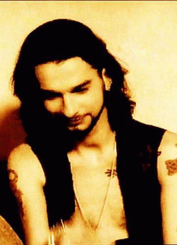 Happy Birthday to the one and only Dave Gahan...  