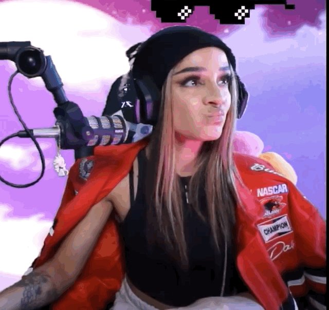 ℭ𝔥𝔞𝔯𝔩𝔦𝔢 𝔊𝔦𝔯𝔩 on Twitter "We on now 😎 https//t.co/3ARdeF5GuO https//t