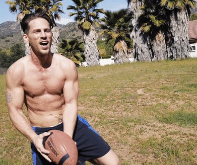 TW Pornstars - ROMANTODD, LLC. Twitter. This has to be the funniest Gif