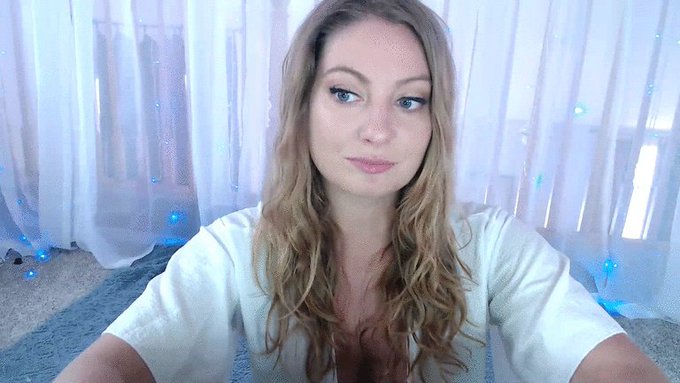 logging onto mfc! come see me here>>> #myfreecams https://t.co/vfaGRP2usF https://t.co/2t82T7qz6c<a href="/tag/myfreecams"class="tags">#myfreecams</a>