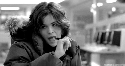 Happy Birthday to Ally Sheedy 