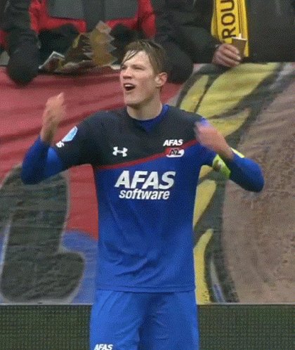 Ziekenhuisbal Wout Weghorst...