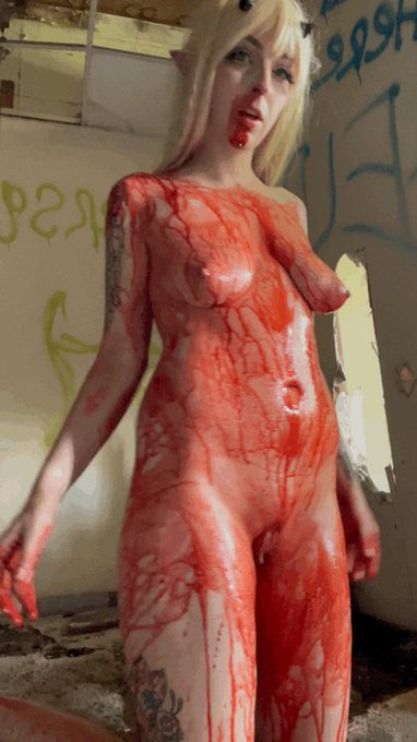 Let me suck you dry next https://t.co/4qEyFbs0bN