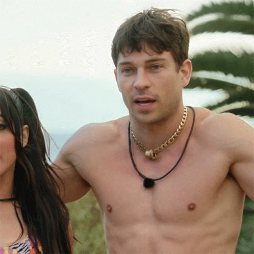 Happy 32nd Birthday Joey Essex

Have a top day! 