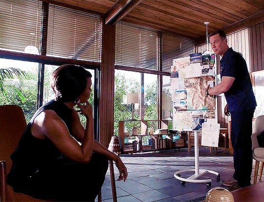 Peter Krause showing us 57 ways he s amazing!    Happy birthday, PK!!! 