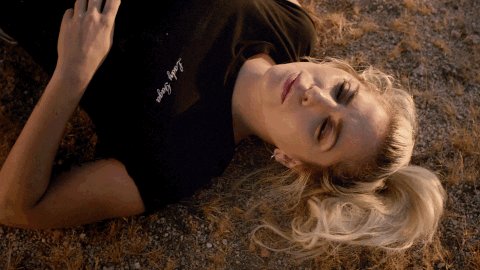 Being a gaga fan since the beginning is so emotional and amazing https://t.co/QZola5mpDx