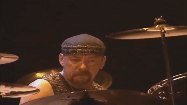   Good morning Vivien Have a happy Neil Peart birthday 
And keep The Legacy Alive 