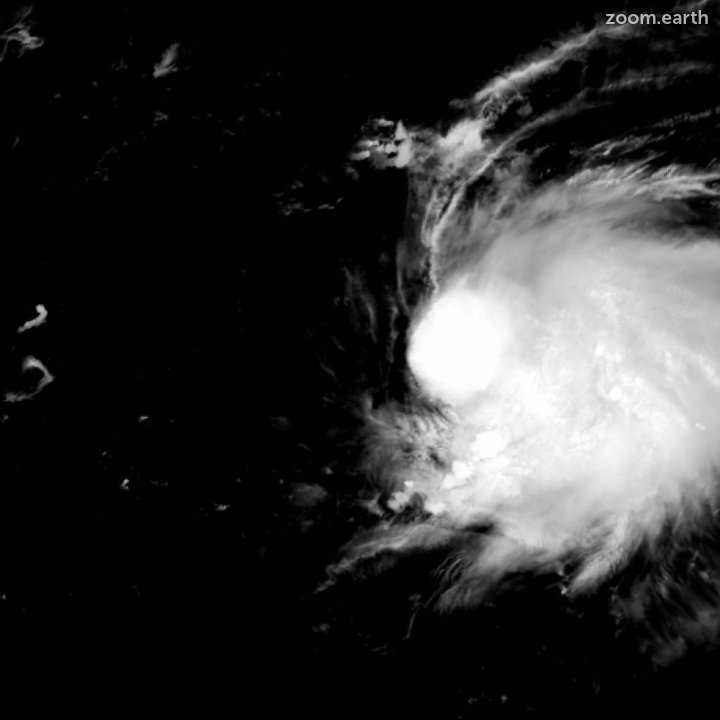 Zoom Earth on Twitter "Latest satellite view of Tropical Storm Fiona