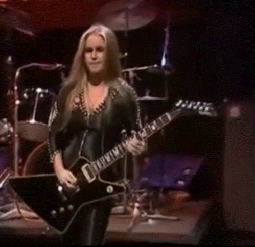 Happy Birthday to Lita Ford! 