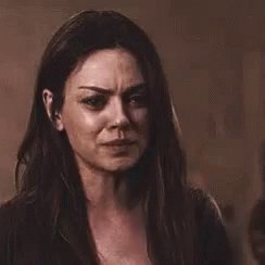 Triste Mila Kunis GIF