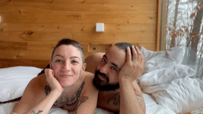 Two very fuckable football fans are coming back on cam tonight at 9EST! We&rsquo;ll be watching the game, making<a href="/tag/mvsales"class="tags"><span>#mvsales</span></a>