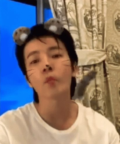 Since I was scolded, happy birthday to our handsome and sweet genius composer Lee Donghae     