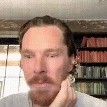 Sorpresa Benedict GIF