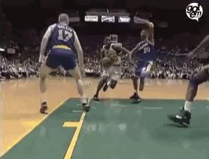 Shawn Kemp a 53 ans comme ça ??! hey la vie Happy Birthday !!! 