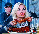  40 candles for  Elisha Cuthbert today!

Happy birthday  