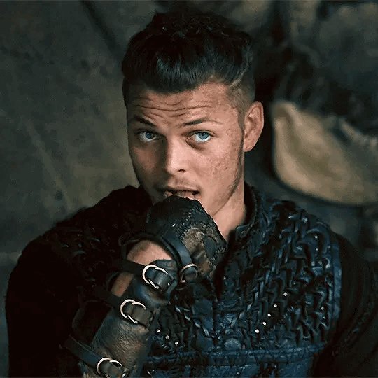 JJ on X: I can envision Danish actor Alex Høgh Andersen (Ivar on Vikings)  playing Cregan Stark. 28, looks young. Age is important here. Its how Jace  bonds with him. Maybe little