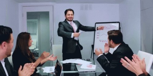 Celebración Ejecutivo GIF