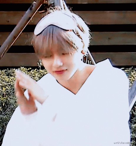 Sleepy Tae Taetae GIF