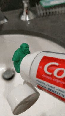 Shrektoothpaste Brush With ...